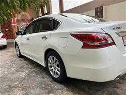 نيسان ألتيما